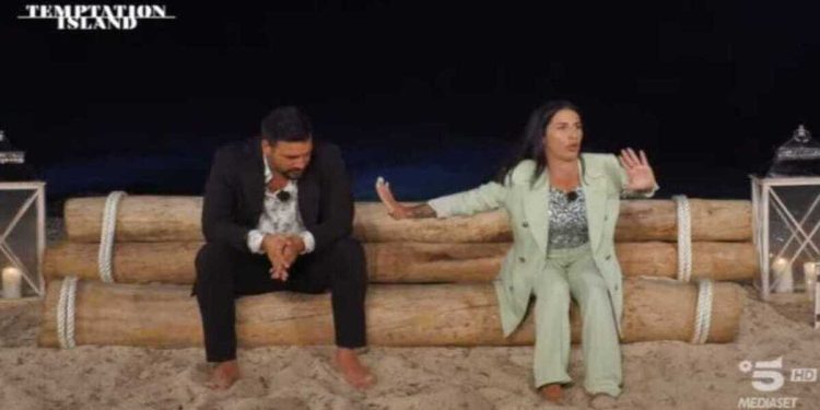 Titty e Antonio, falò di confronto infuocato a Temptation Island 2024