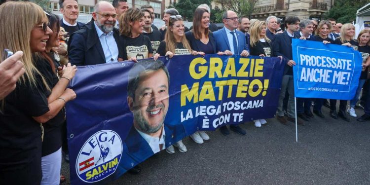 Militanti Lega per Salvini, processo Open Arms