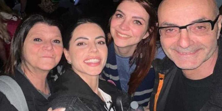 Shaila Gatta, mamma, sorella e papà foto Instagram