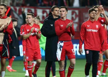 Il Twente saluta i suoi tifosi (Foto ANSA)