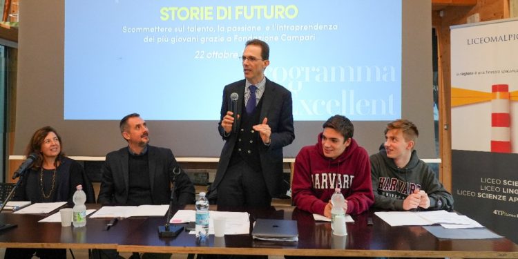 Un momento della presentazione di "Imparare per passione" (foto M Ferrari)