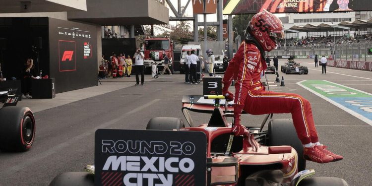 Formula 1: Carlos Sainz in pole position nel Gp Messico 2024 (Foto ANSA)