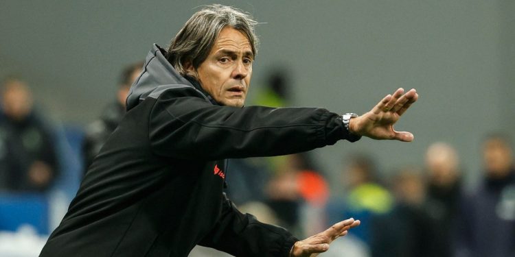 Filippo Inzaghi in panchina (Ansa Foto)