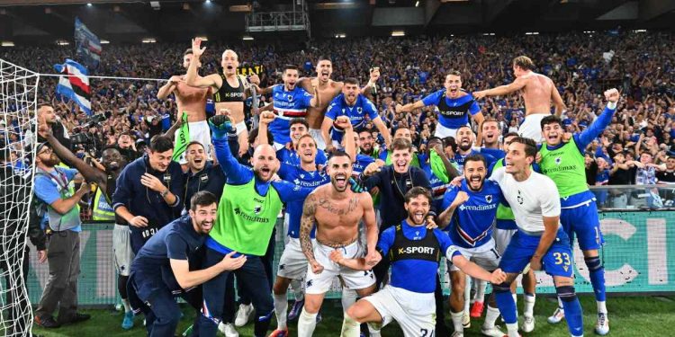 Giocatori della Sampdoria esultano (Ansa Foto)