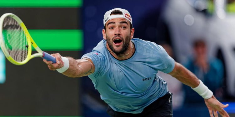 Matteo Berrettini in campo (Foto ANSA)