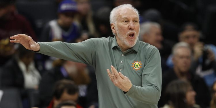 Gregg Popovich, dal 1996 allenatore dei San Antonio Spurs (Foto ANSA)