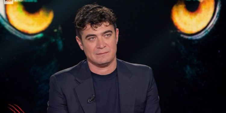 Riccardo Scamarcio a Belve