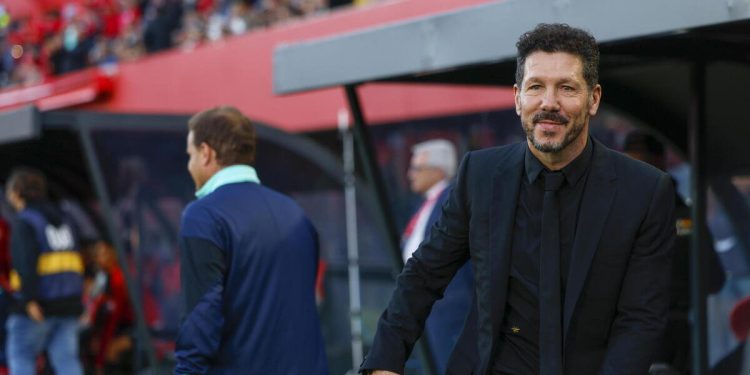 Diego Simeone sulla panchina dell'Atletico Madrid (Foto ANSA)