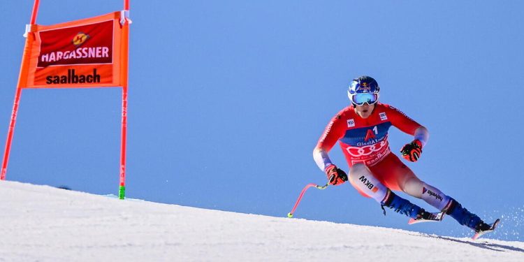 Marco Odermatt in azione (Foto ANSA)