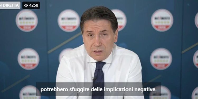 Conte in diretta FB