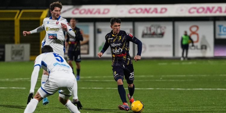 Christian Aucelli con la maglia del Trento (da facebook.com/calcio.trento1921)