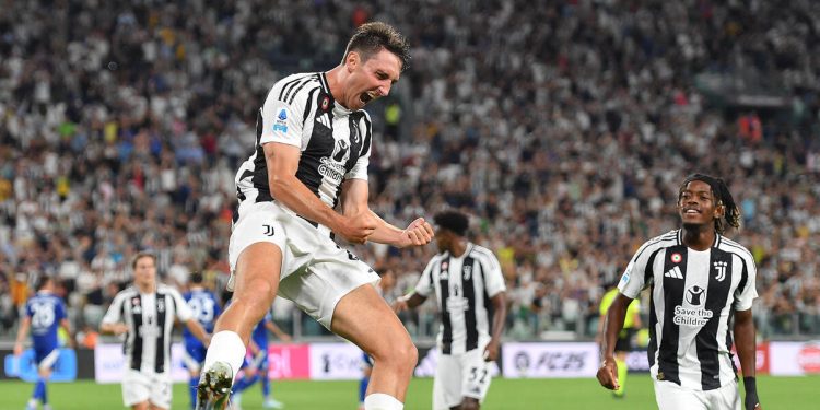 Andrea Cambiaso esulta con la Juventus (Foto ANSA)