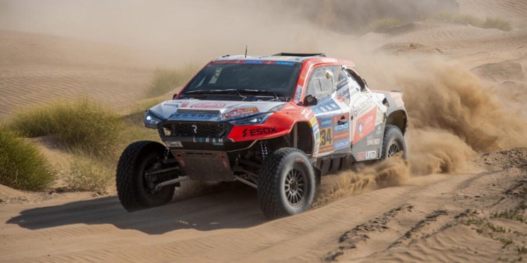 Aliyyah Koloc e Sébastien Delaunay alla Dakar 2025 (Foto ANSA)