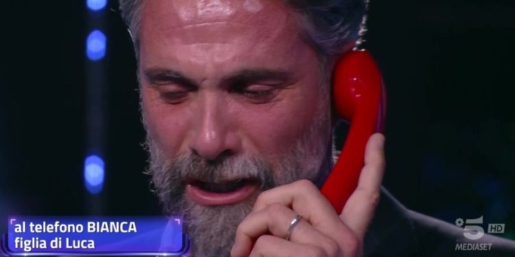 Luca Calvani, sorpresa della figlia al GF (Foto: screen Mediaset Infinity)