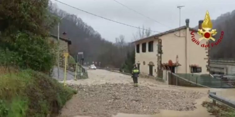 bomba d'acqua a Firenze